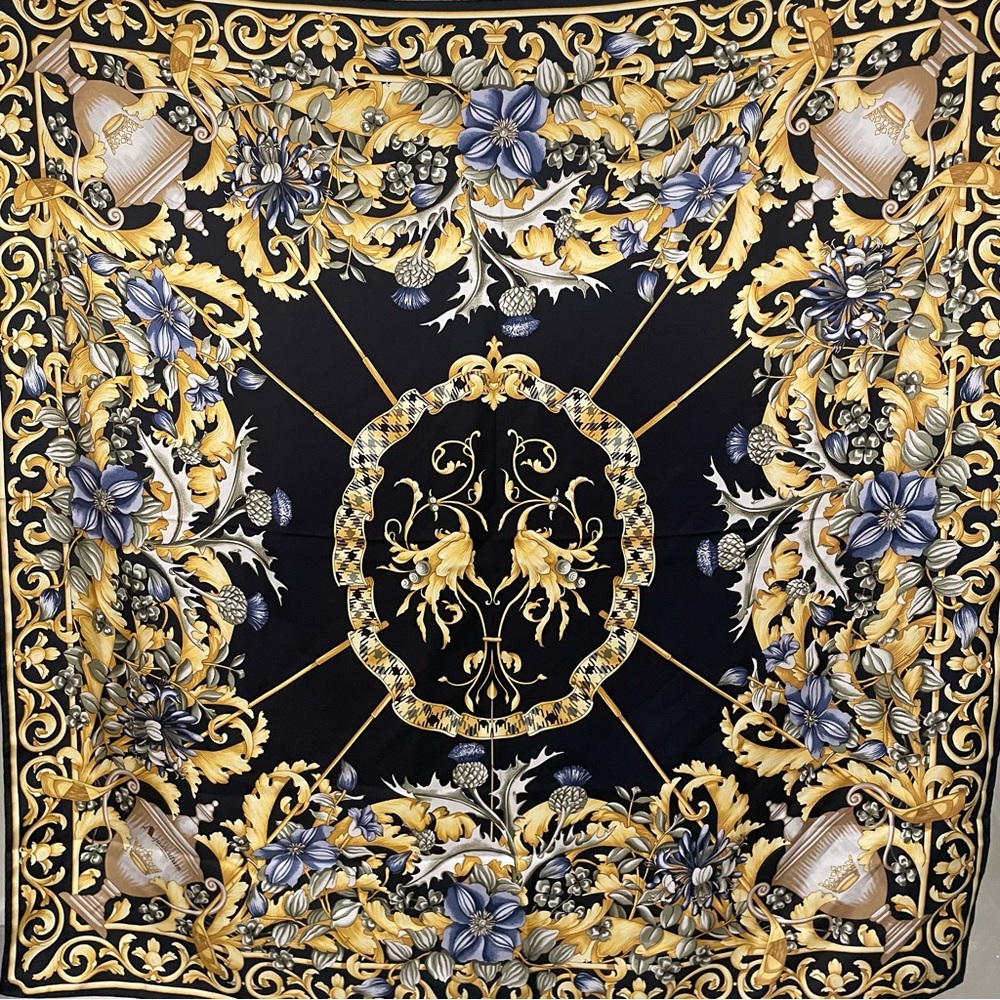Scarf - Picture 6 of 6